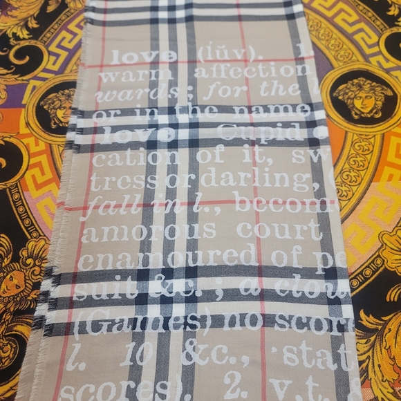 Burberry Love and Check Cashmere Jacquard Scarf - Picture 1 of 16